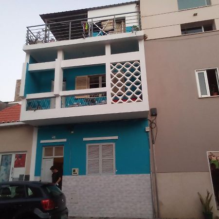 In The Heart Of Praia - Family B&B Luaran gambar