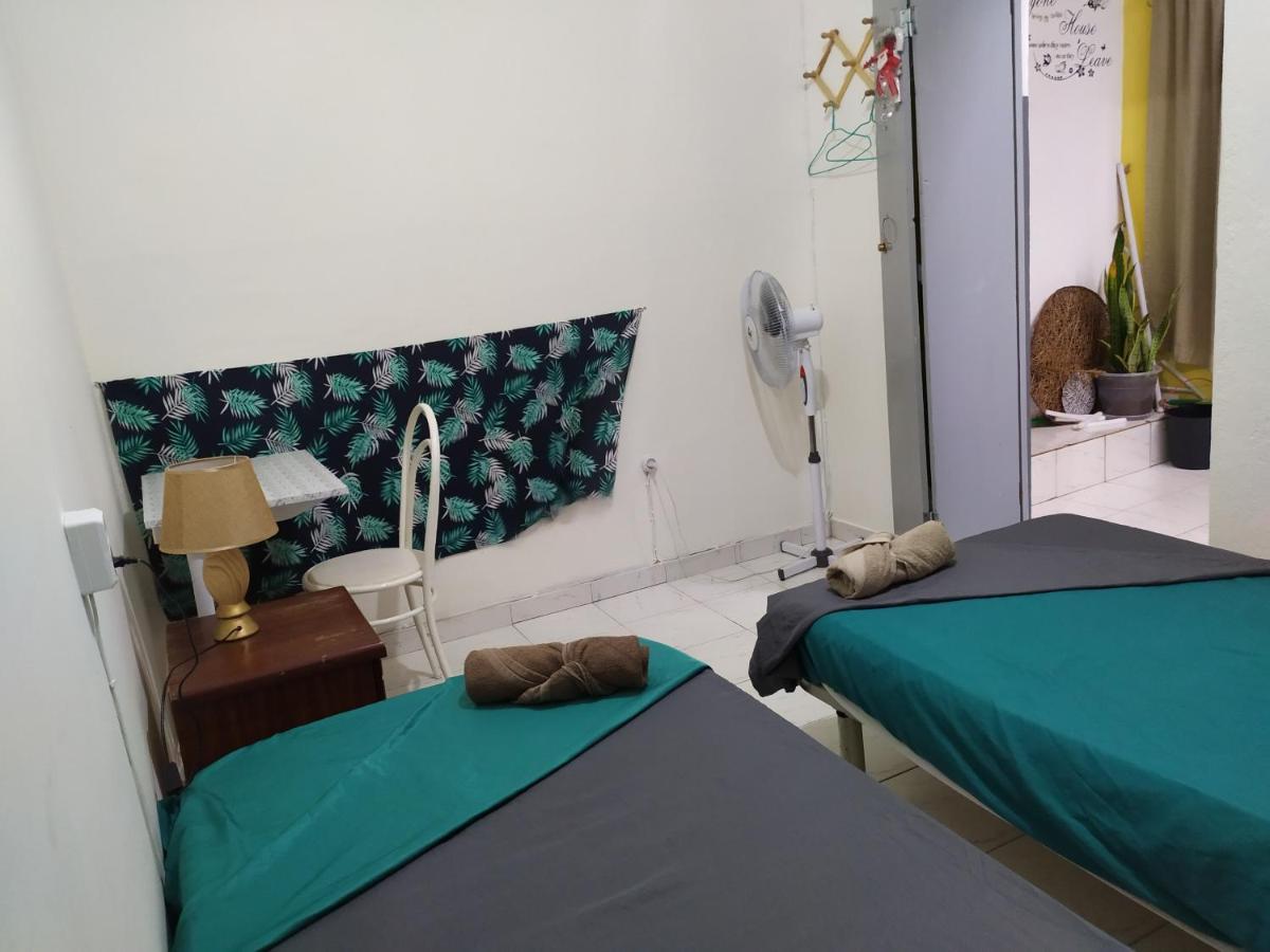 In The Heart Of Praia - Family B&B Luaran gambar
