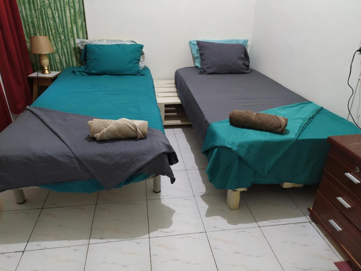 In The Heart Of Praia - Family B&B Luaran gambar