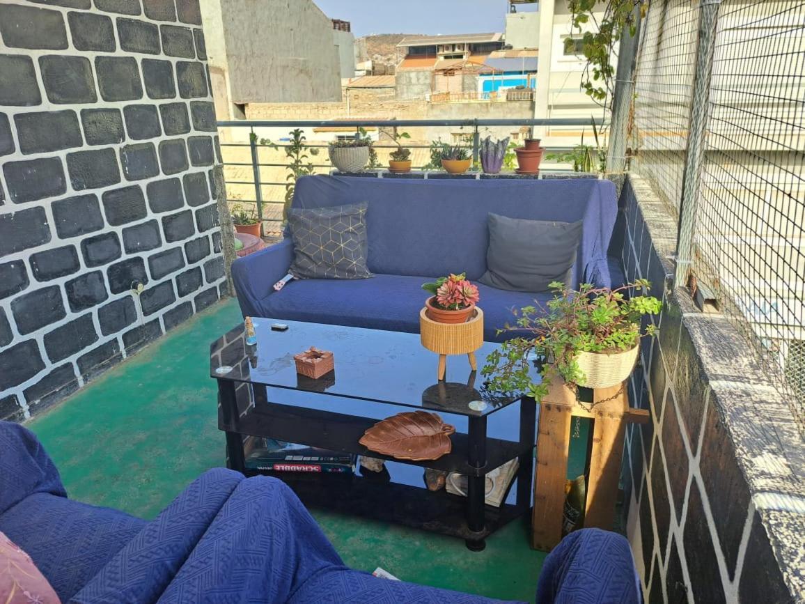 In The Heart Of Praia - Family B&B Luaran gambar