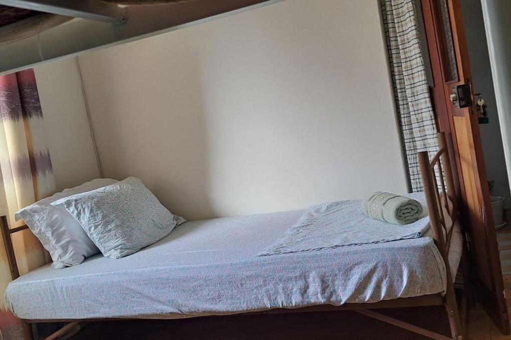 In The Heart Of Praia - Family B&B Luaran gambar